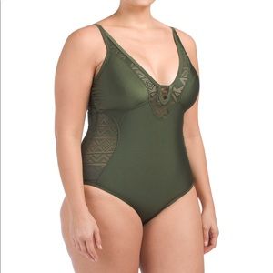 NWT Marilyn Monroe 1 Piece Green Swimsuit Size 3X